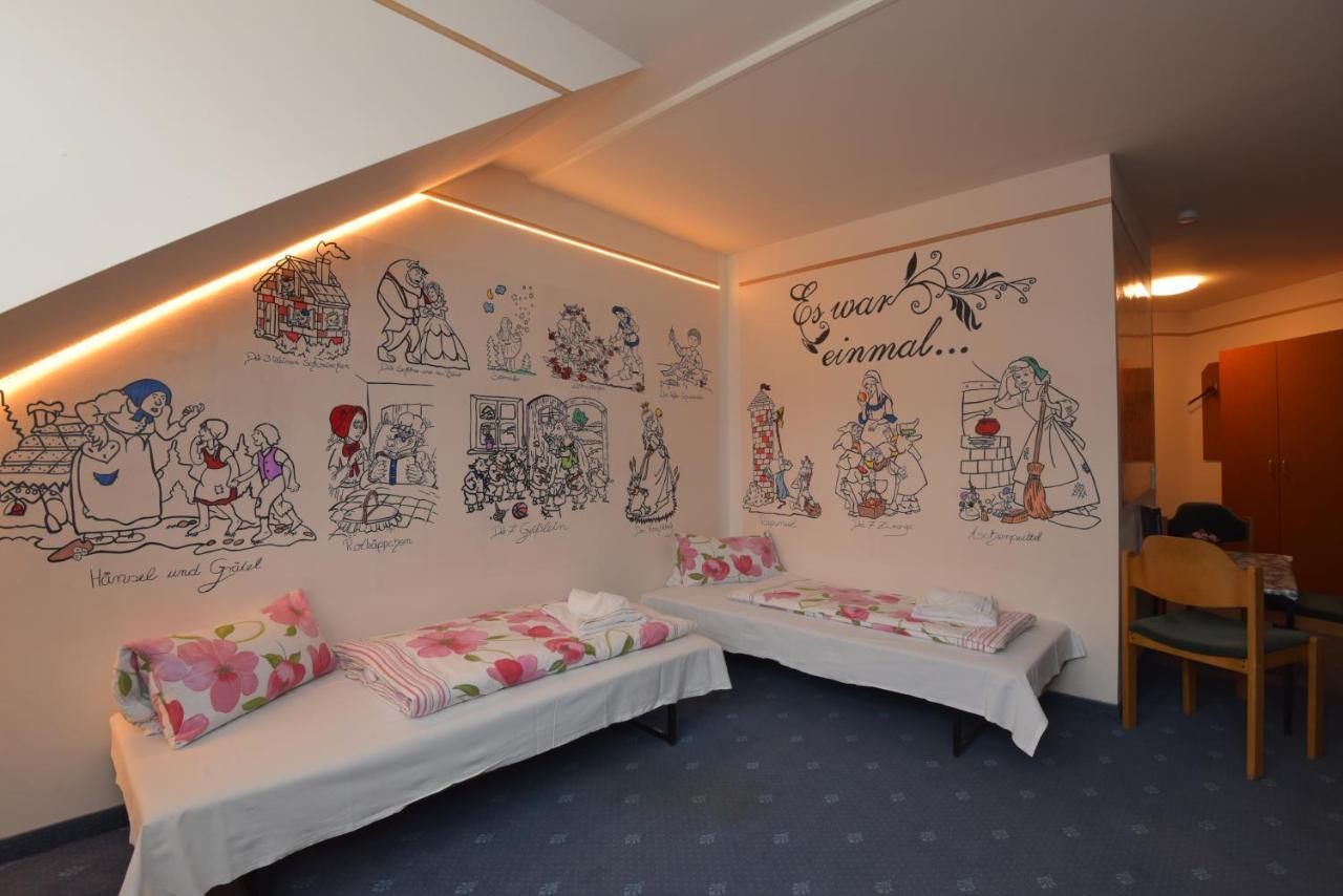 Waldhotel Feldbachtal Neuhaus am Rennweg Dış mekan fotoğraf