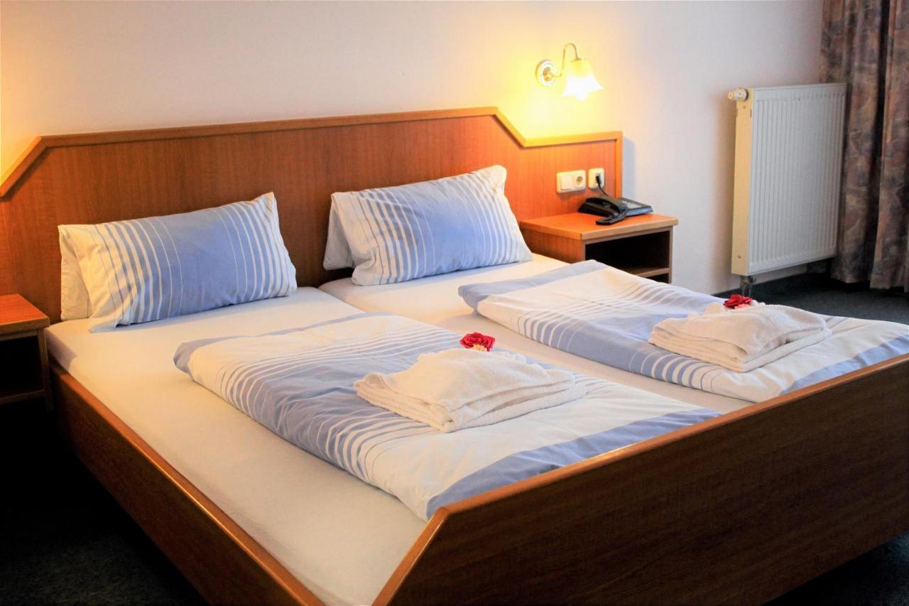 Waldhotel Feldbachtal Neuhaus am Rennweg Dış mekan fotoğraf