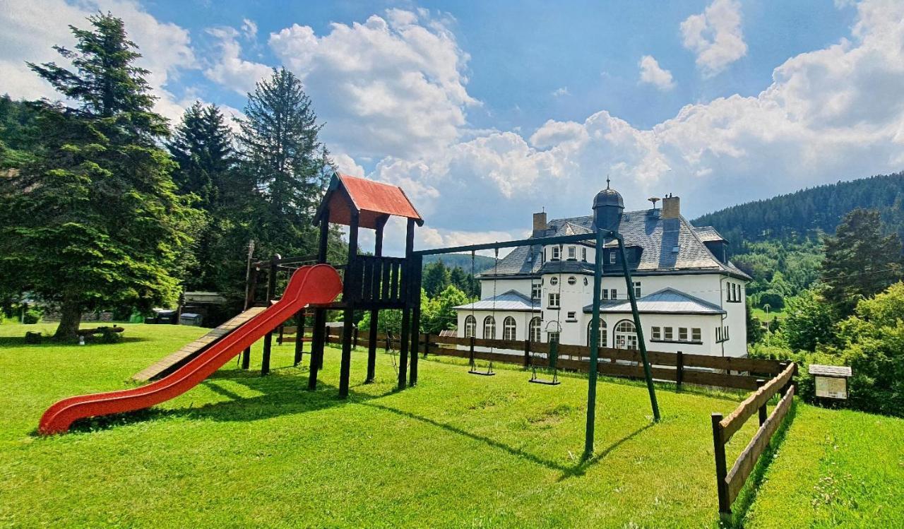 Waldhotel Feldbachtal Neuhaus am Rennweg Dış mekan fotoğraf